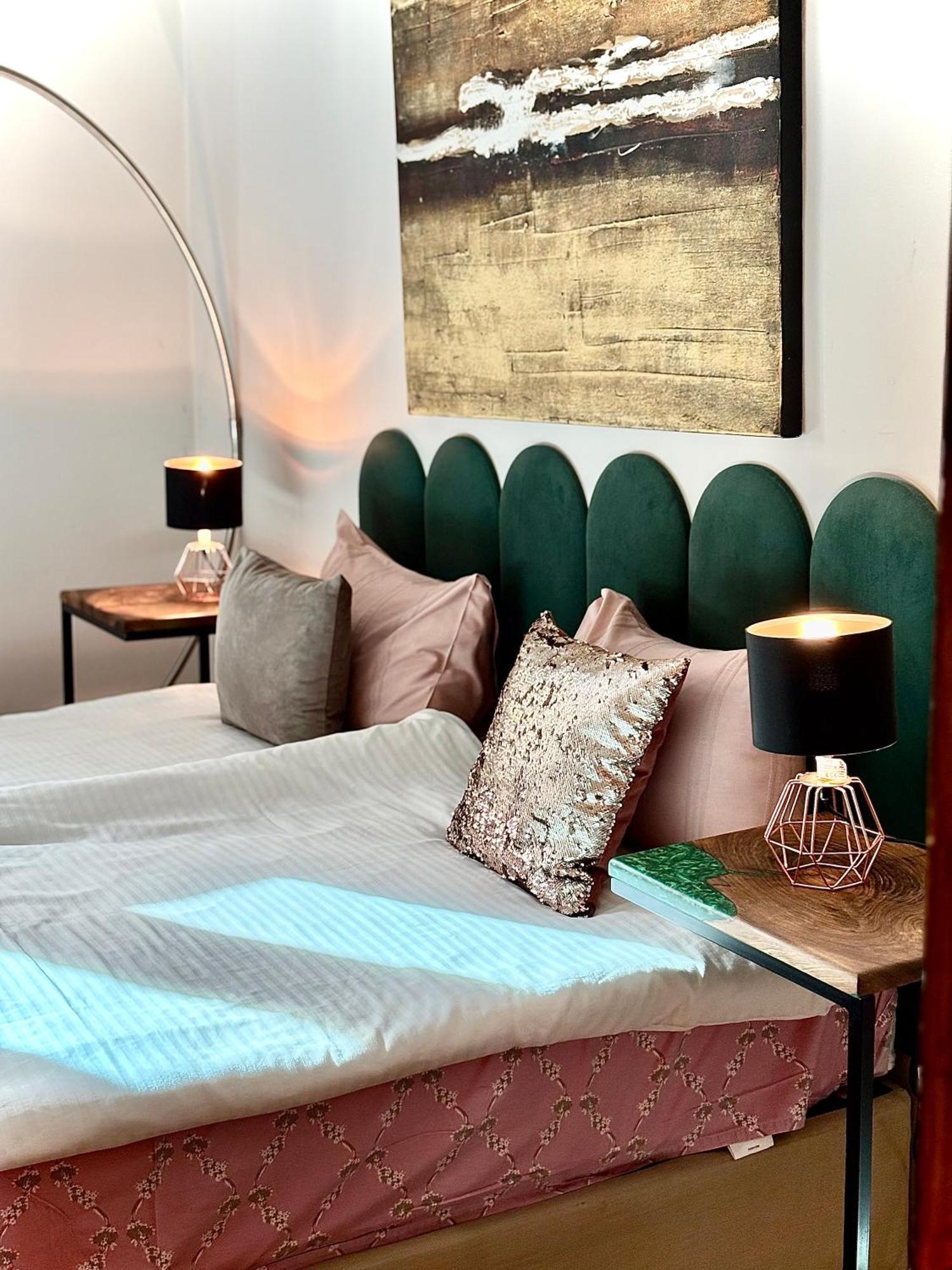 City Center Design 3 Bedroom Apartment Σόφια Εξωτερικό φωτογραφία